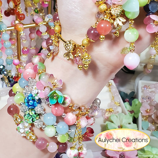 Yellow Green Jade Gemstone Lampwork Blossom Beaded Bracelet