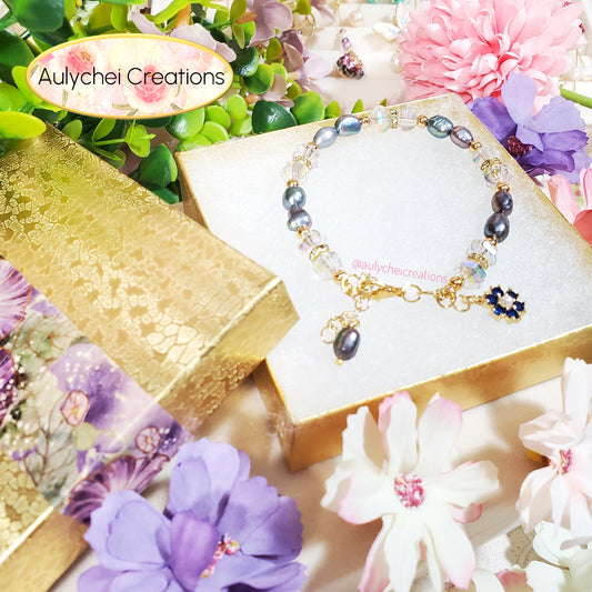 Blue Freshwater Cultured Pearl Flower Bracelet