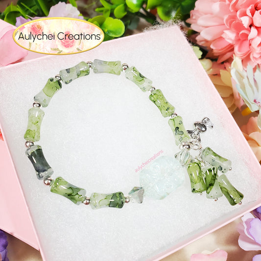 Green Bamboo Glass Bead Bracelet Flower Pendant
