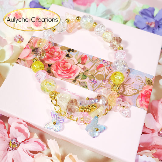 Yellow Butterfly Crackle Glass Beaded Bracelet