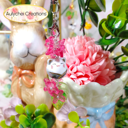 Magenta Osmanthus Cat Flower Bead Keychain