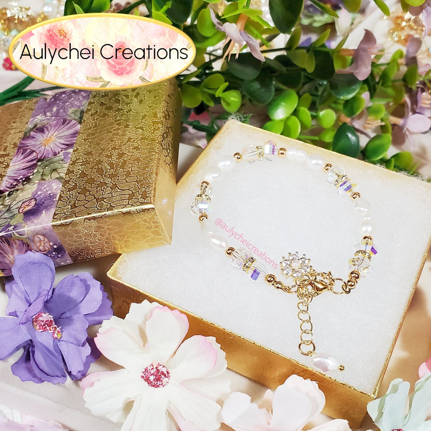 White Freshwater Cultured Pearl Flower Bracelet