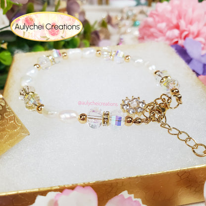 White Freshwater Cultured Pearl Flower Bracelet