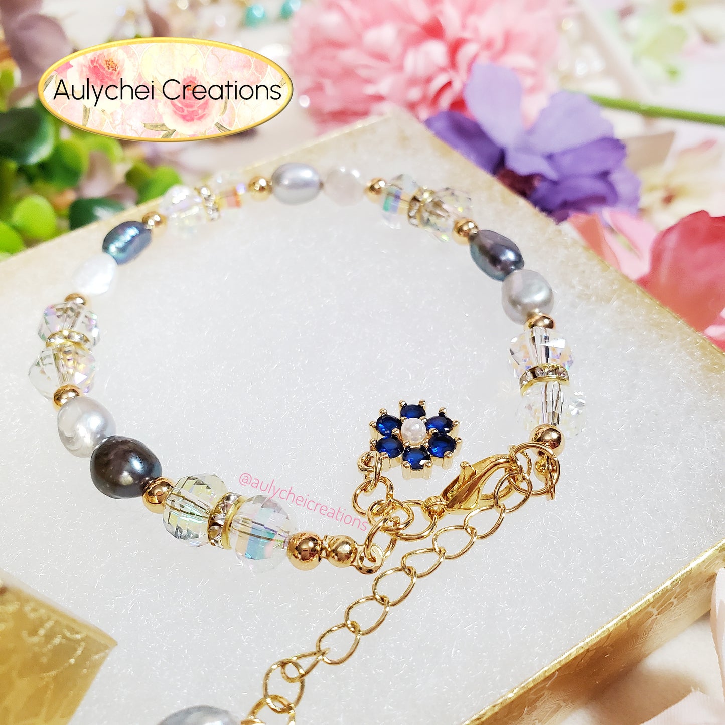 Multi-Blue Freshwater Cultured Pearl Flower Bracelet