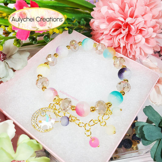 Ecru Crystal Unicorn Frosted Bead Charm Bracelet