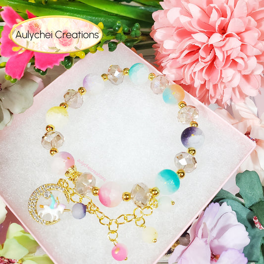 Ecru Crystal Unicorn Frosted Bead Charm Bracelet