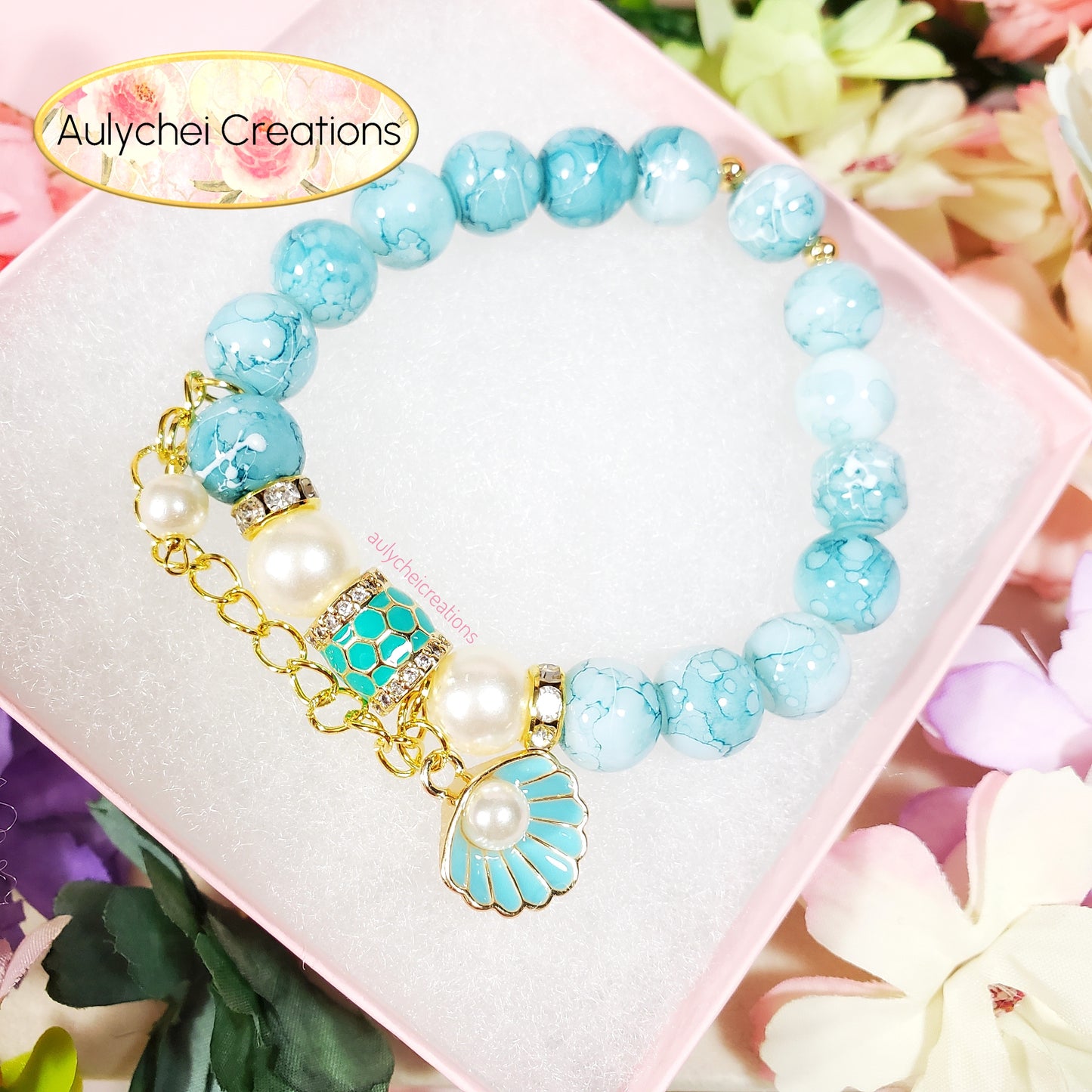 Turquoise Ocean Beaded Clam Charm Bracelet