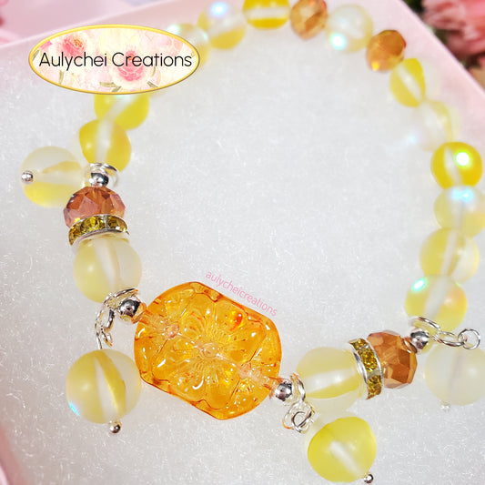 Gold Moonstone Flower Bracelet