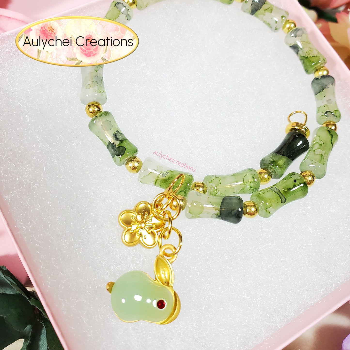 Green Bamboo Glass Bead Bracelet Jade Rabbit