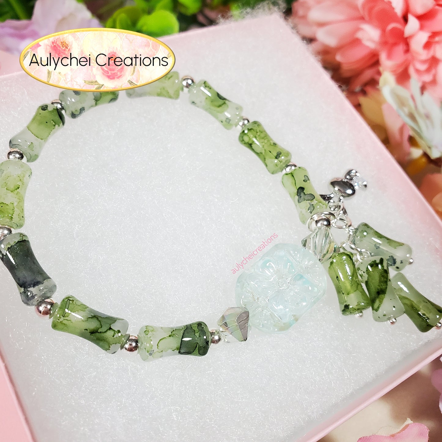 Green Bamboo Glass Bead Bracelet Flower Pendant