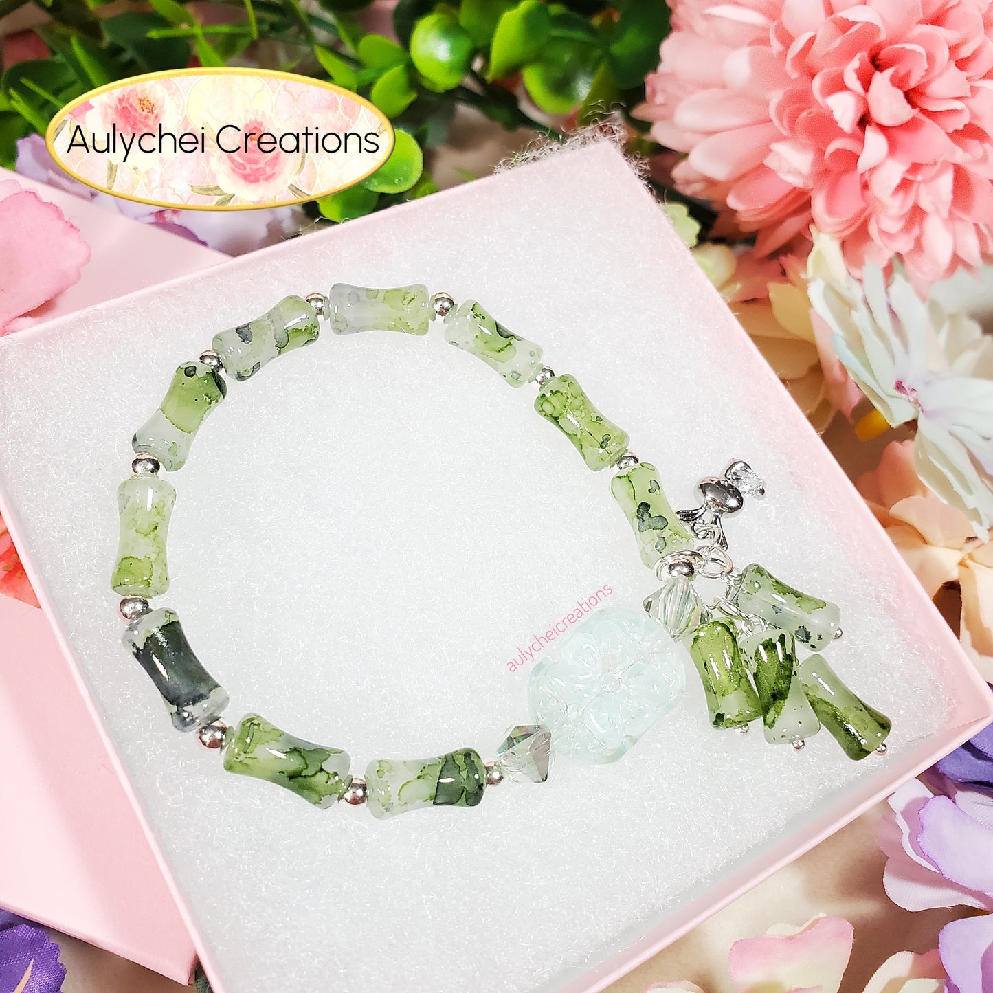 Green Bamboo Glass Bead Bracelet Flower Pendant