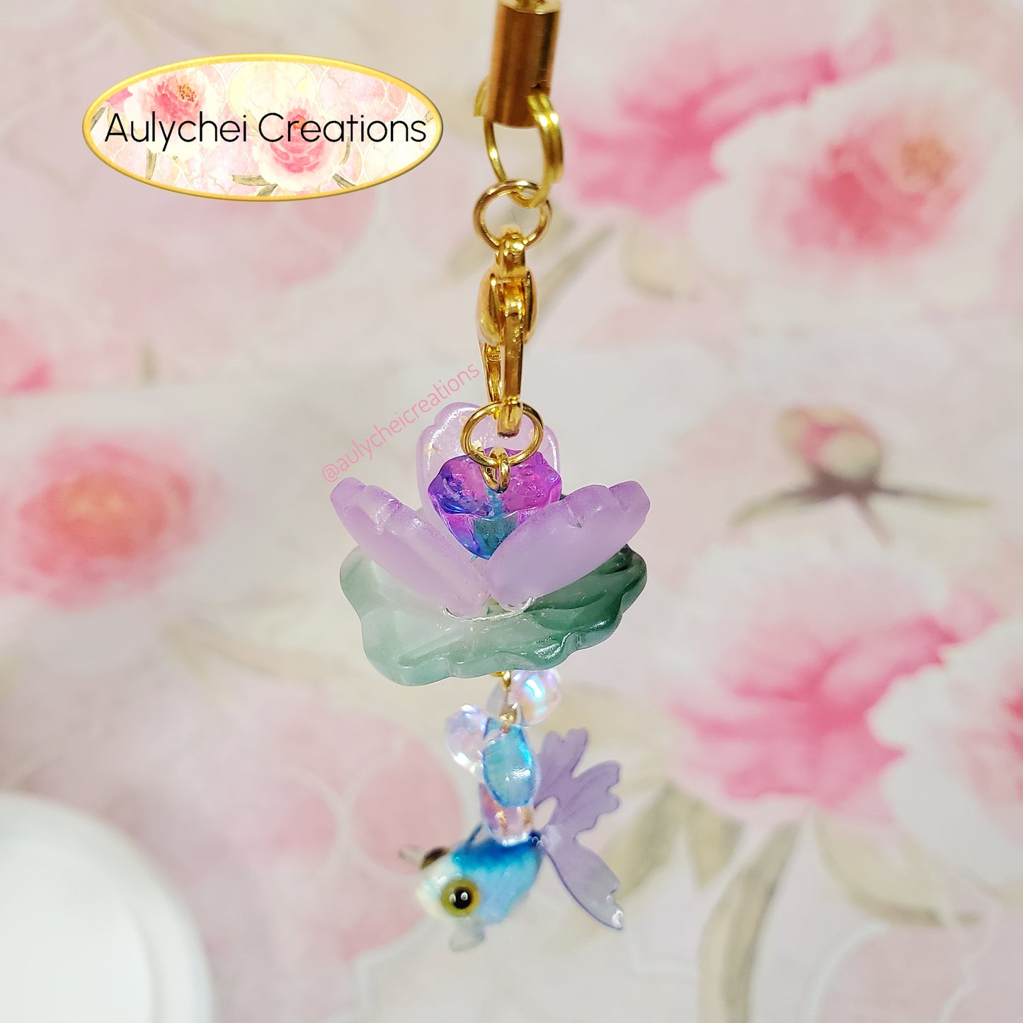 Blue Goldfish Lotus Flower Glass Bead Keychain 01