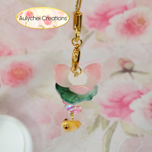 Gold Goldfish Lotus Flower Glass Bead Keychain 01