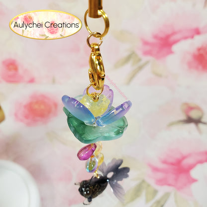 Black Goldfish Lotus Flower Glass Bead Keychain 01