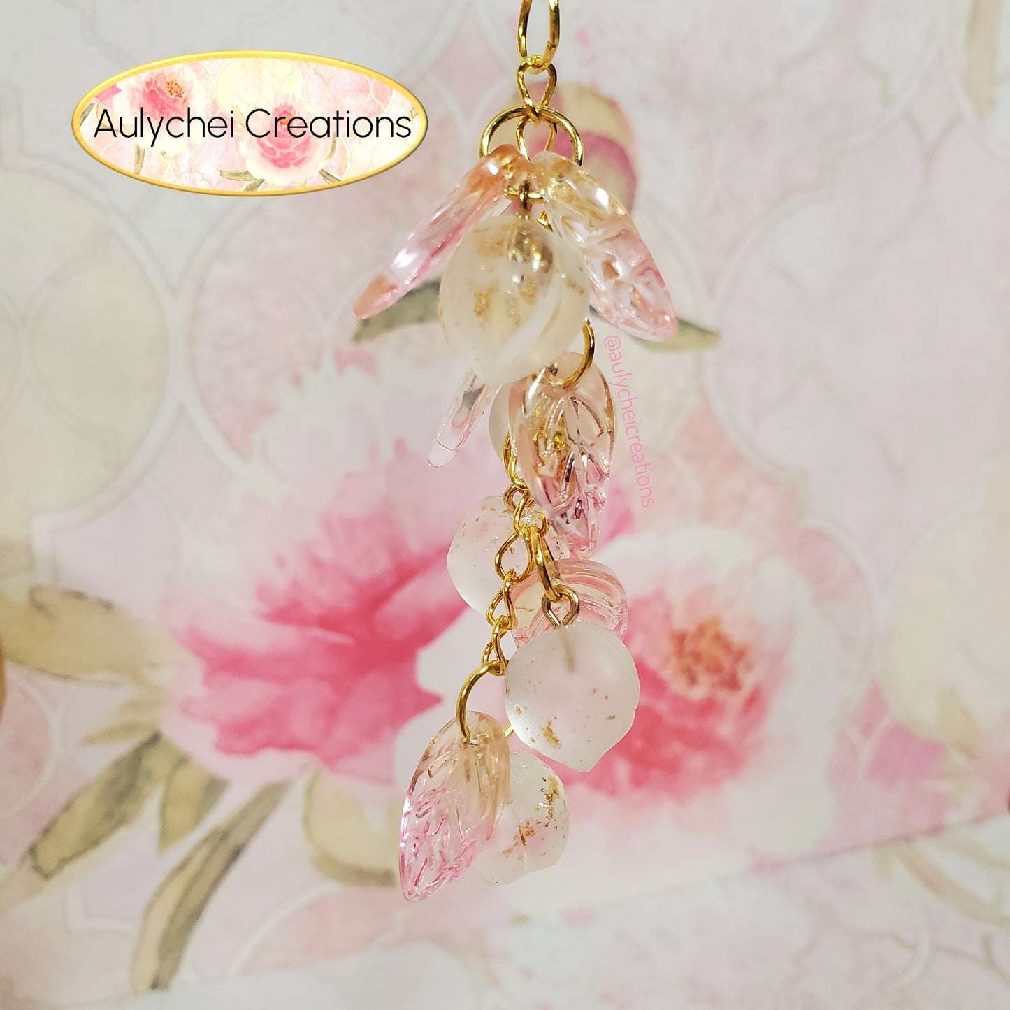 White Peach Glass Bead Keychain