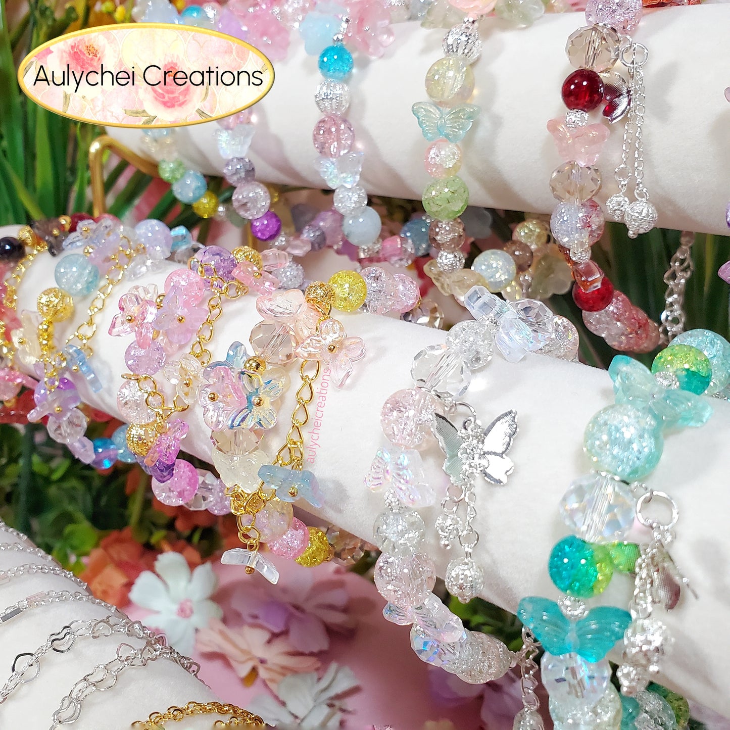 Red Butterfly Crackle Glass Beaded Clasp Bracelet