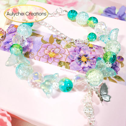 Green Butterfly Crackle Glass Beaded Clasp Bracelet