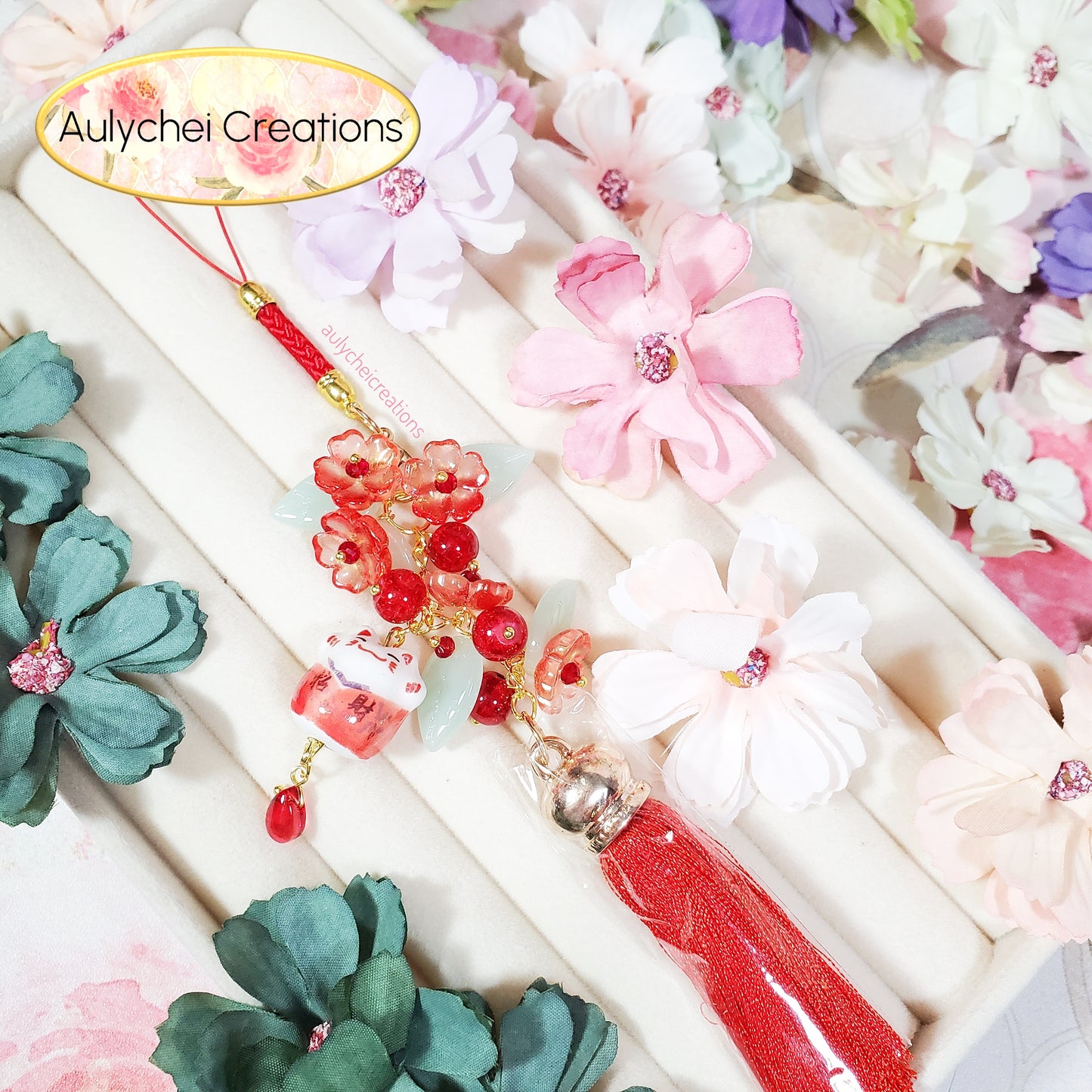 Red Cat Glass Flower Bead Tassel Lanyard