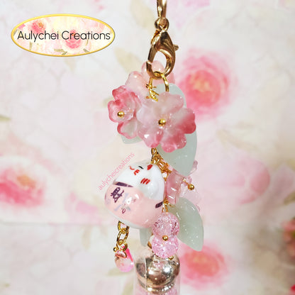 Light Pink Cat Glass Flower Bead Tassel Lanyard