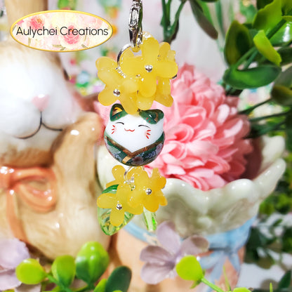 Yellow Osmanthus Cat Flower Bead Keychain
