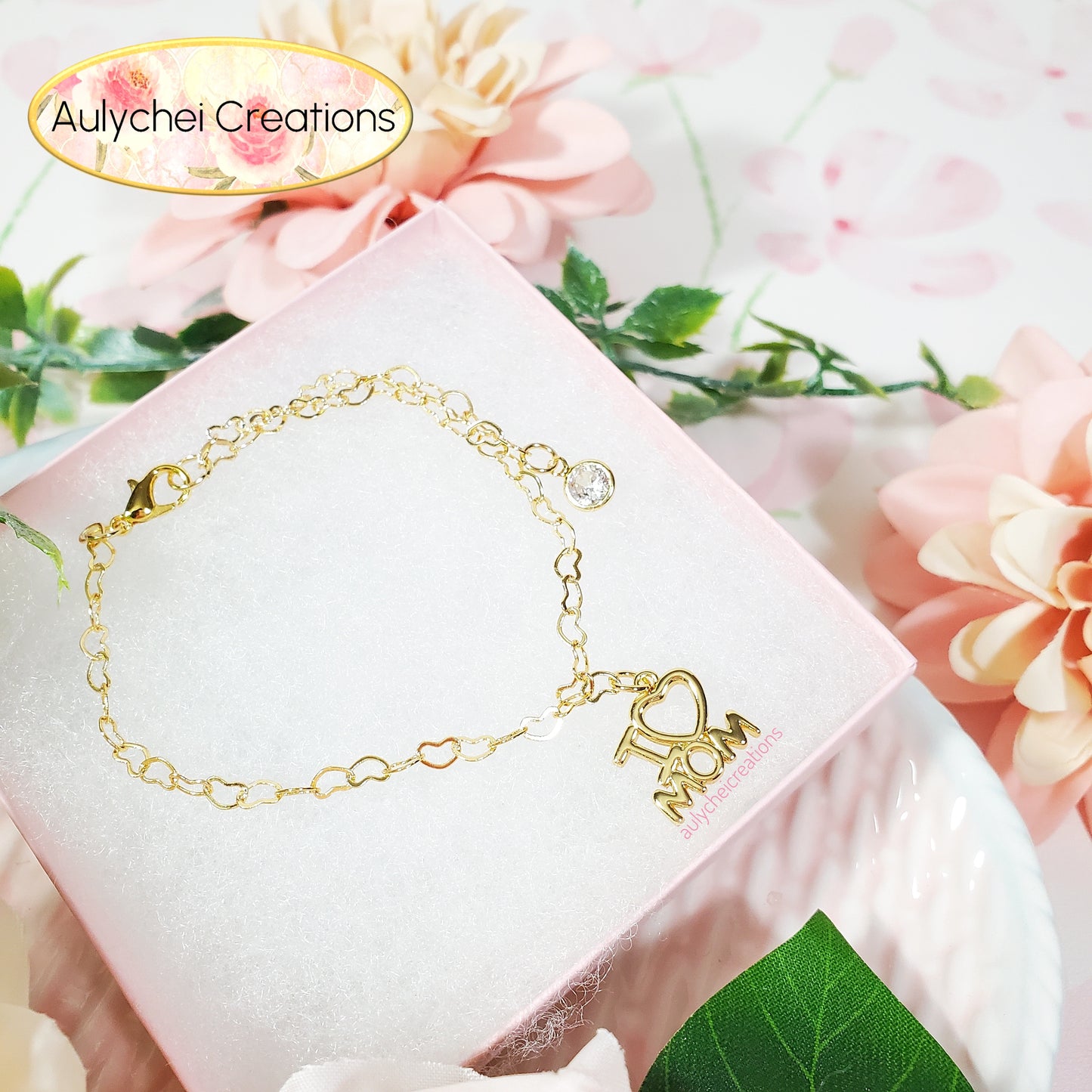I LOVE MOM 18K Gold-Plated Heart Chain Bracelet