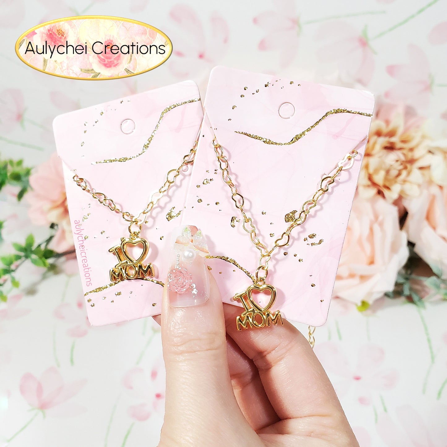 I LOVE MOM 18K Gold-Plated Heart Chain Bracelet