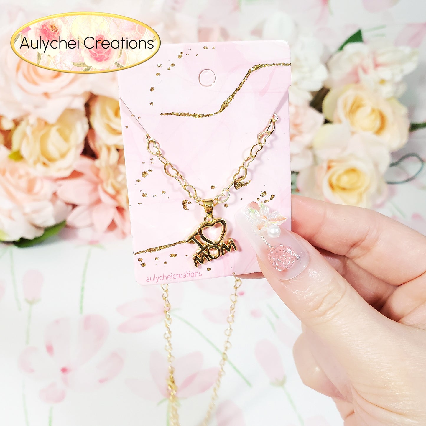 I LOVE MOM 18K Gold-Plated Heart Chain Pendant Necklace