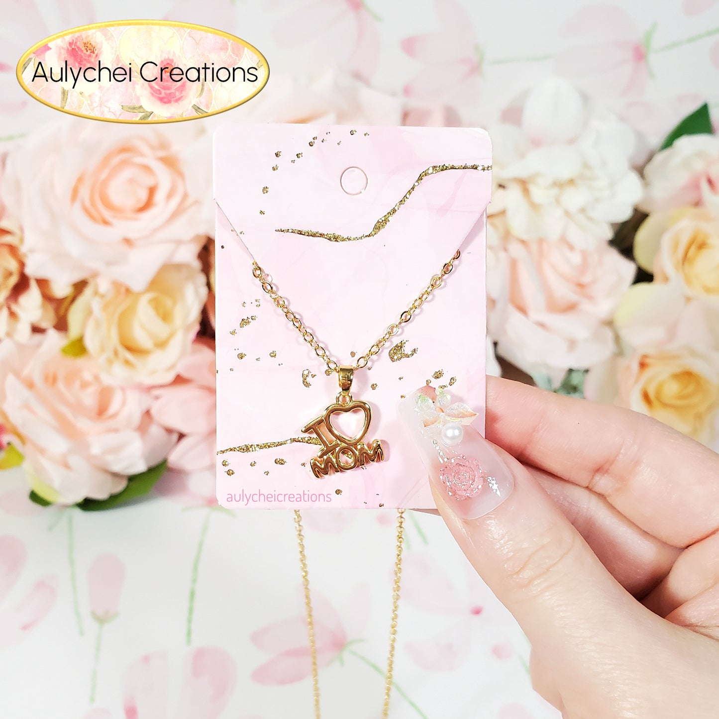 I LOVE MOM 18K Gold-Plated O-Shape Chain Pendant Necklace