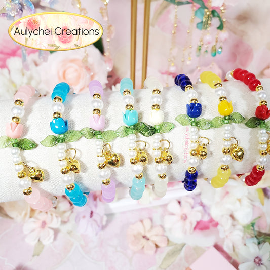 Yellow Rose Bud Glass Beaded Charm Bracelet