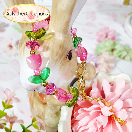 Handmade Magenta Tulip Flower Glass Beaded Bracelet for sale