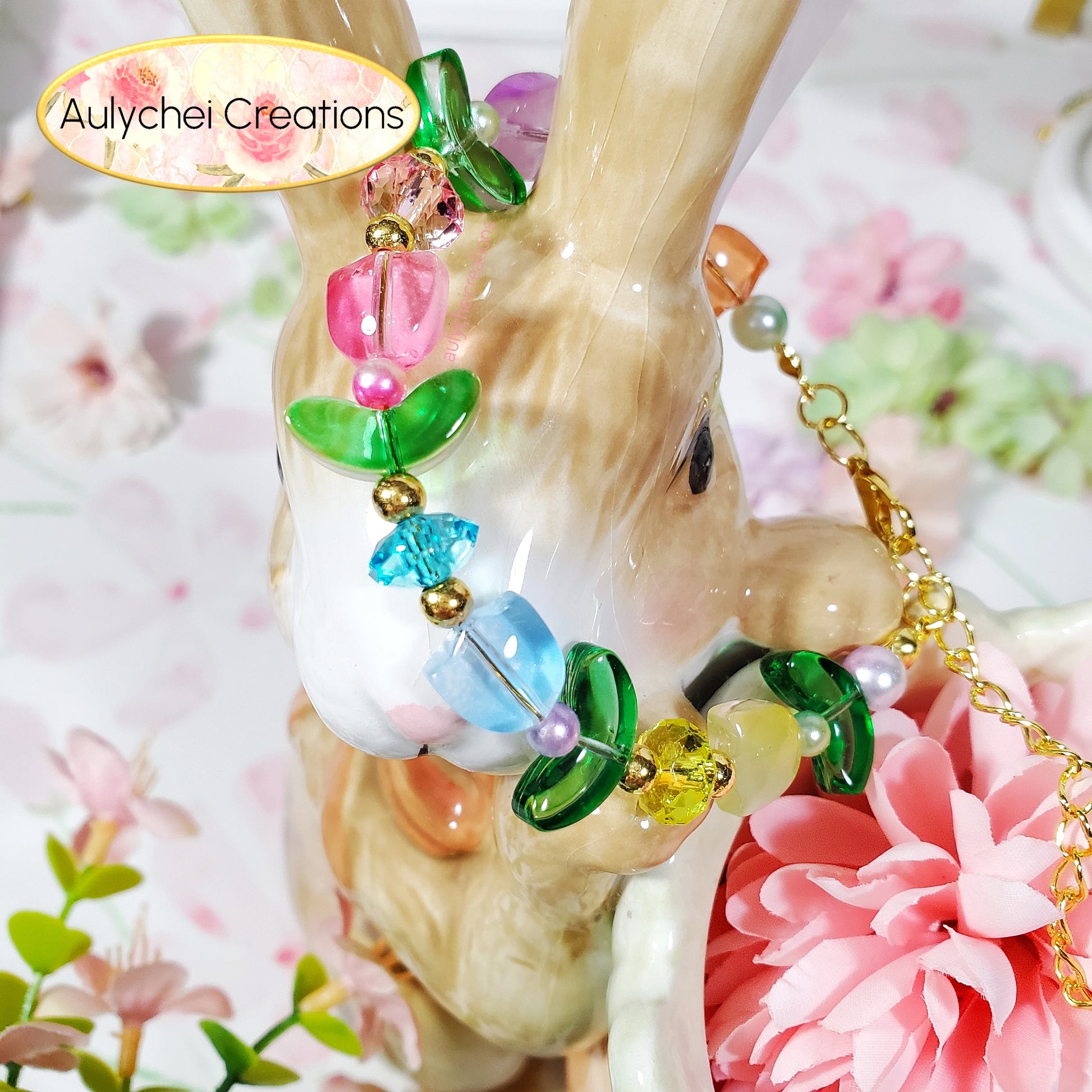 Handmade Multi-Color Tulip Lily Flower Glass Beaded Bracelet for sale