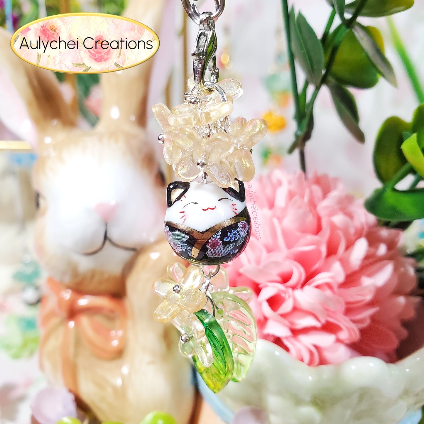 Ivory Osmanthus Cat Glass Bead Flower Keychain Lanyard for Sale