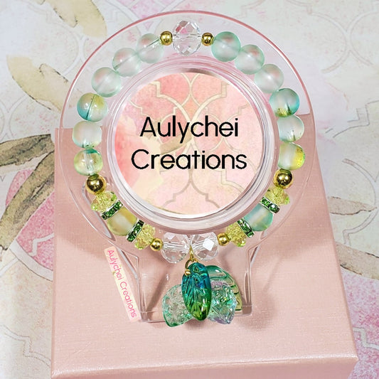 Green Strawberry Glass Bead Bracelet
