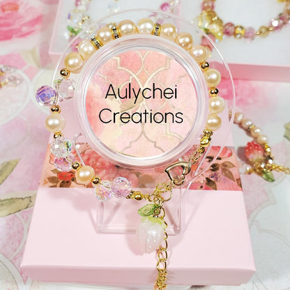 White Resin Strawberry Cultured Pearl Bracelet