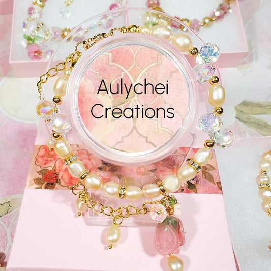 Resin Tulip Eggshell Pearl Bracelet