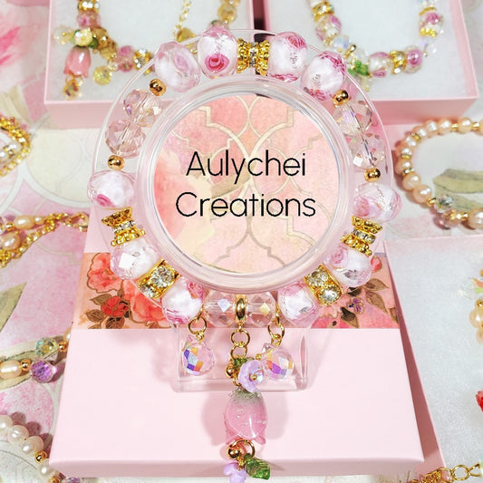 Resin Tulip Lampwork Beaded Bracelet - White Ver. 01